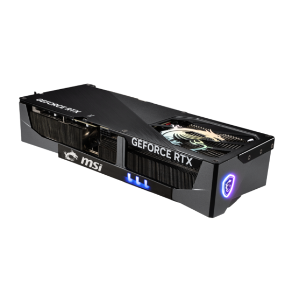 一剑装机-微星 魔龙 RTX5090 D 32G GAMING TRIO OC 显卡微星 魔龙 RTX5090 D 32G GAMING TRIO OC 显卡 核心频率：2497  风扇数量： 三风扇
